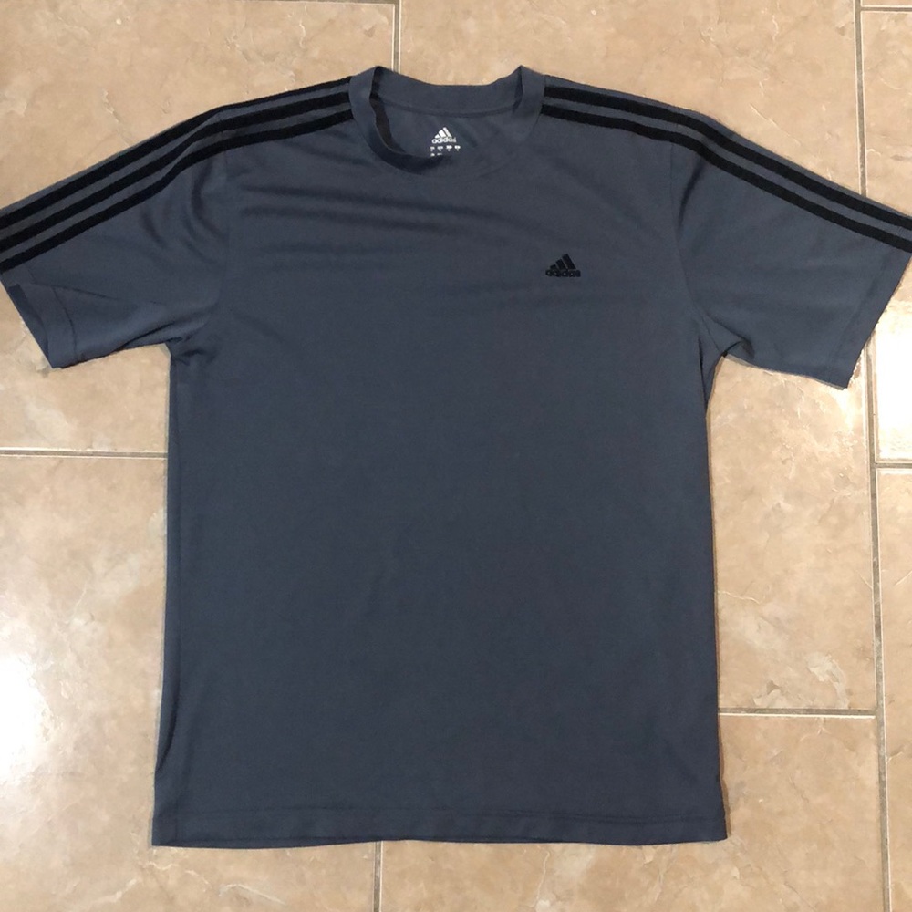 ❗️Adidas Athletic Tee